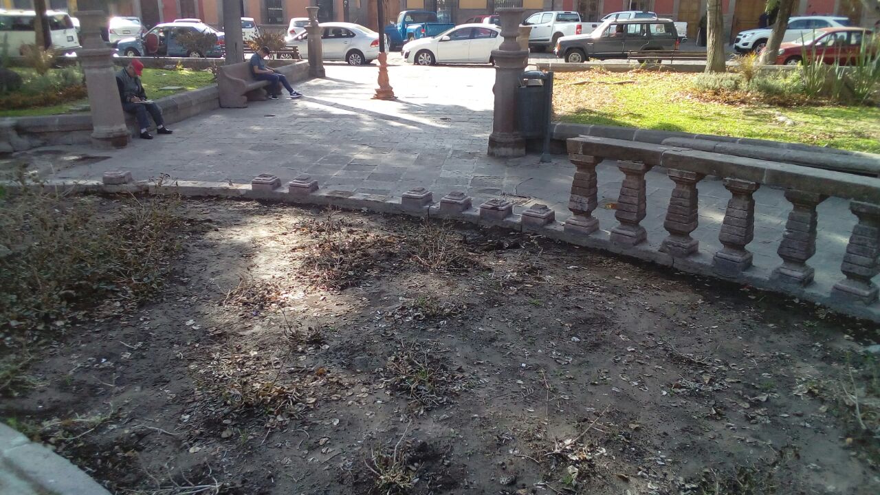  Vandalizan Monumento del Reloj del Jardín Colón