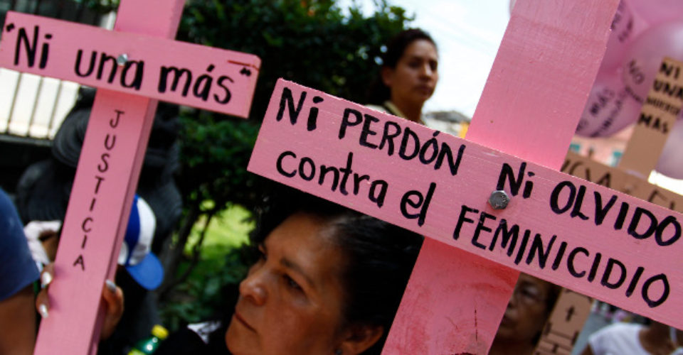  Reporta PGJE 18 feminicidios cometidos en 2017; la prensa documentó 34 mujeres asesinadas