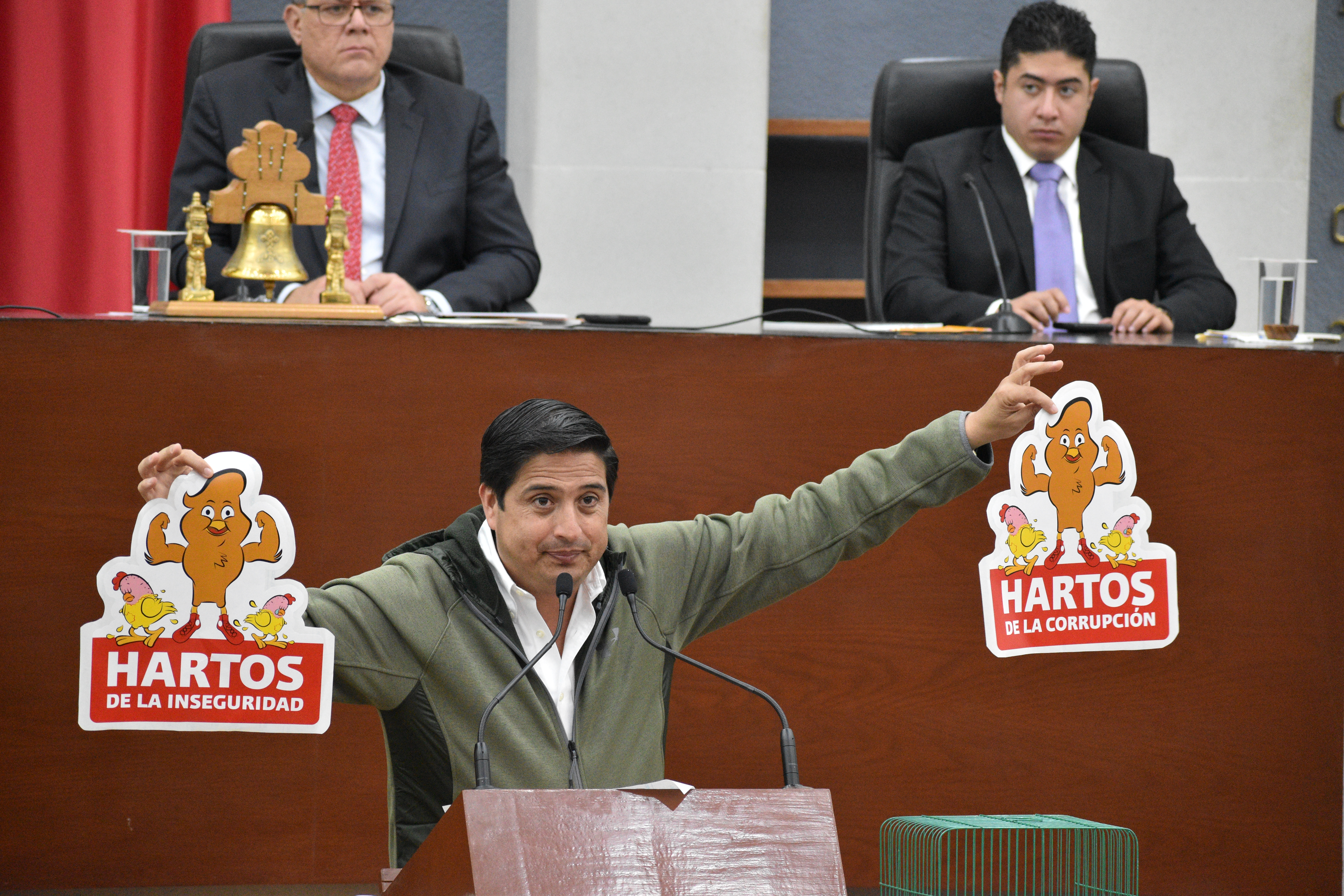  Desde tribuna, Romero Calzada denuncia amenazas, pide cárcel para los Gallardo y los vincula al cártel del noreste