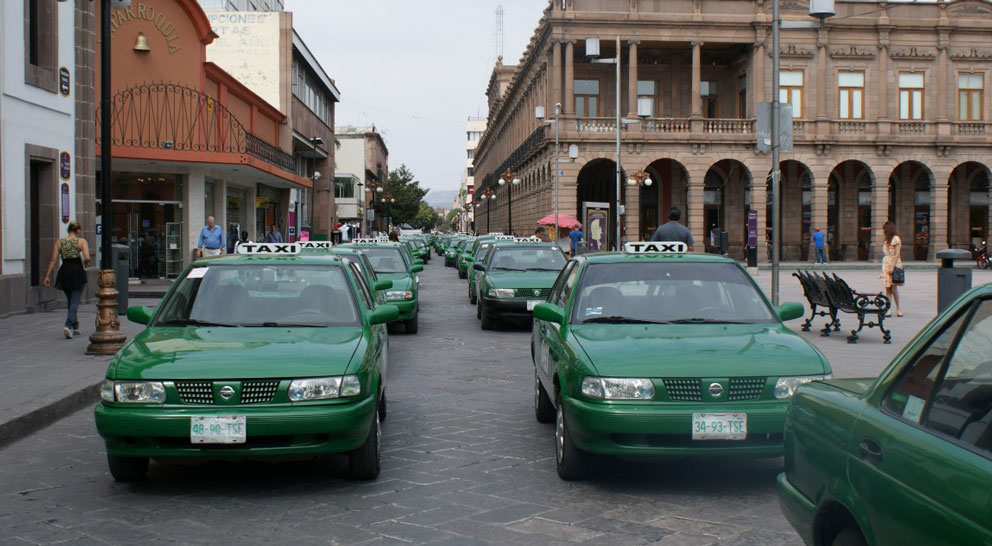  Taxistas anuncian manifestación a Casa de Gobernadores