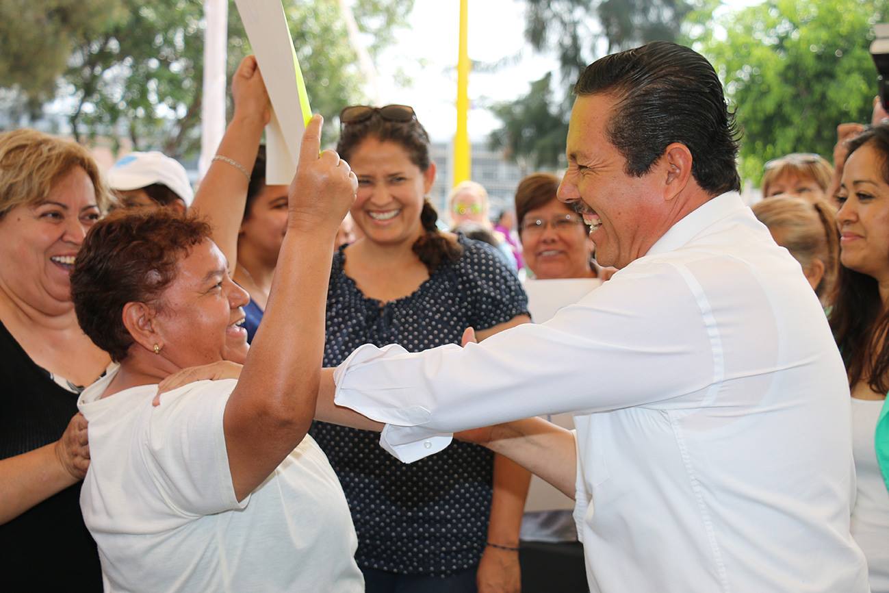  Alcaldes de San Luis y Soledad celebraron a mujeres; sus municipios tienen más feminicidios