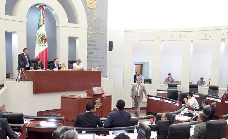  Diputados no deben “privilegiar” impunidad de legisladoras acusadas