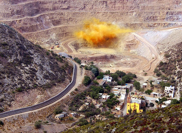  Minera San Xavier adeuda 6 millones de pesos a ejidatarios