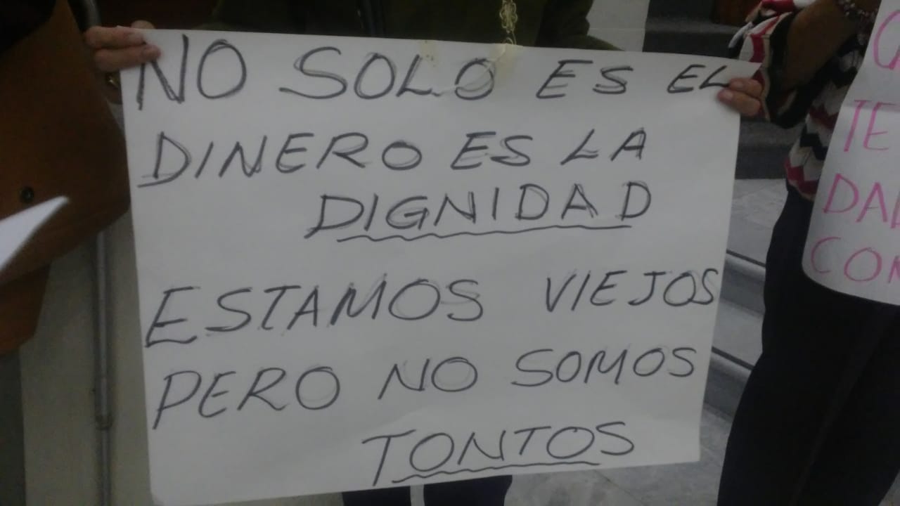  Gobierno del Estado promete solución y no resuelve: maestros jubilados