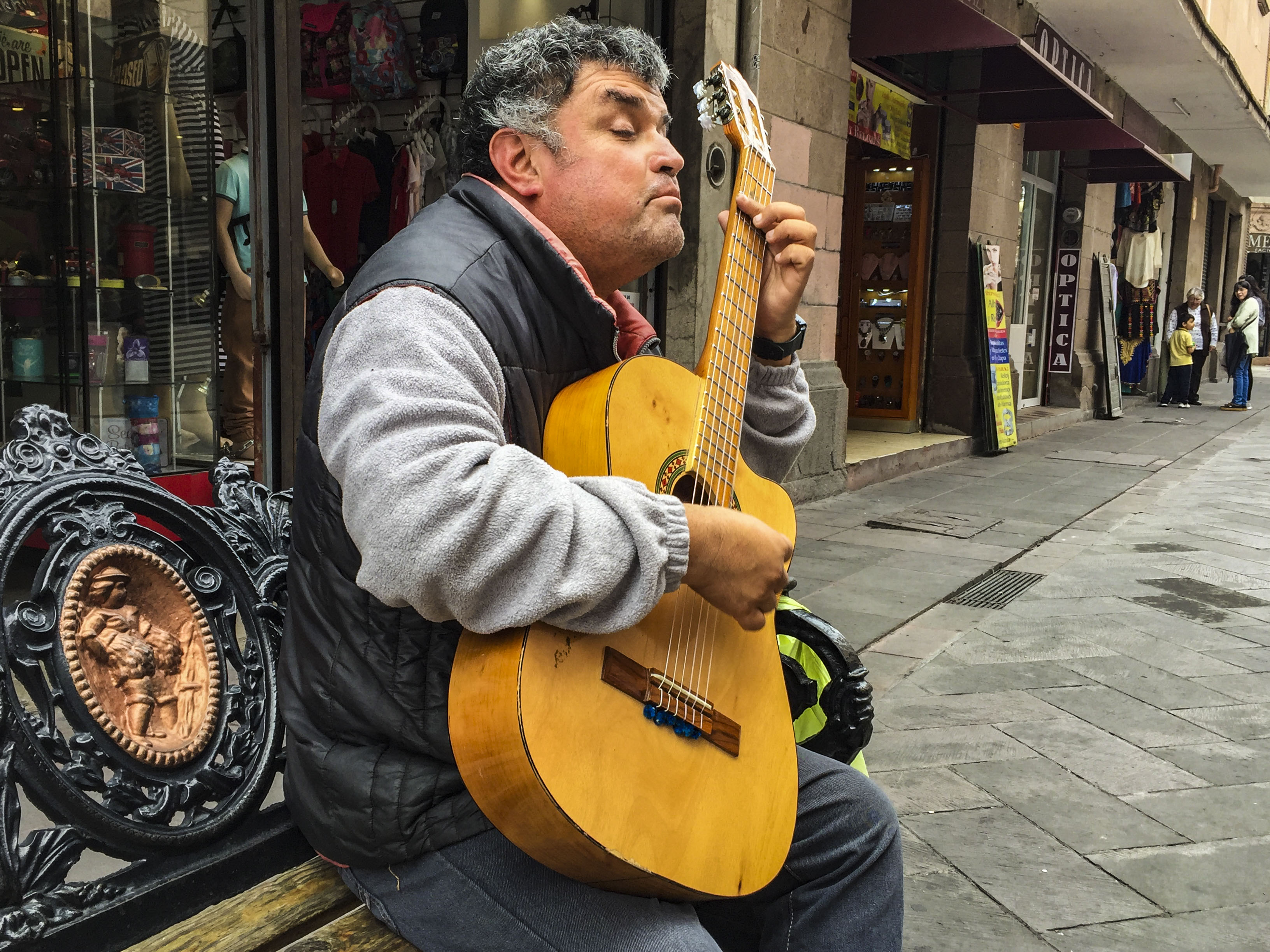  Cotidianidad: Mis ojos son música