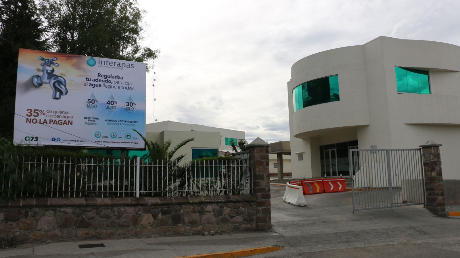  Interapas compró pipas en empresas fantasma utilizadas por diputada y alcaldes del PRD