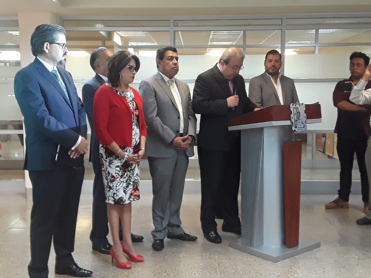  Garza Herrera anuncia cambios en Fiscalía General del Estado