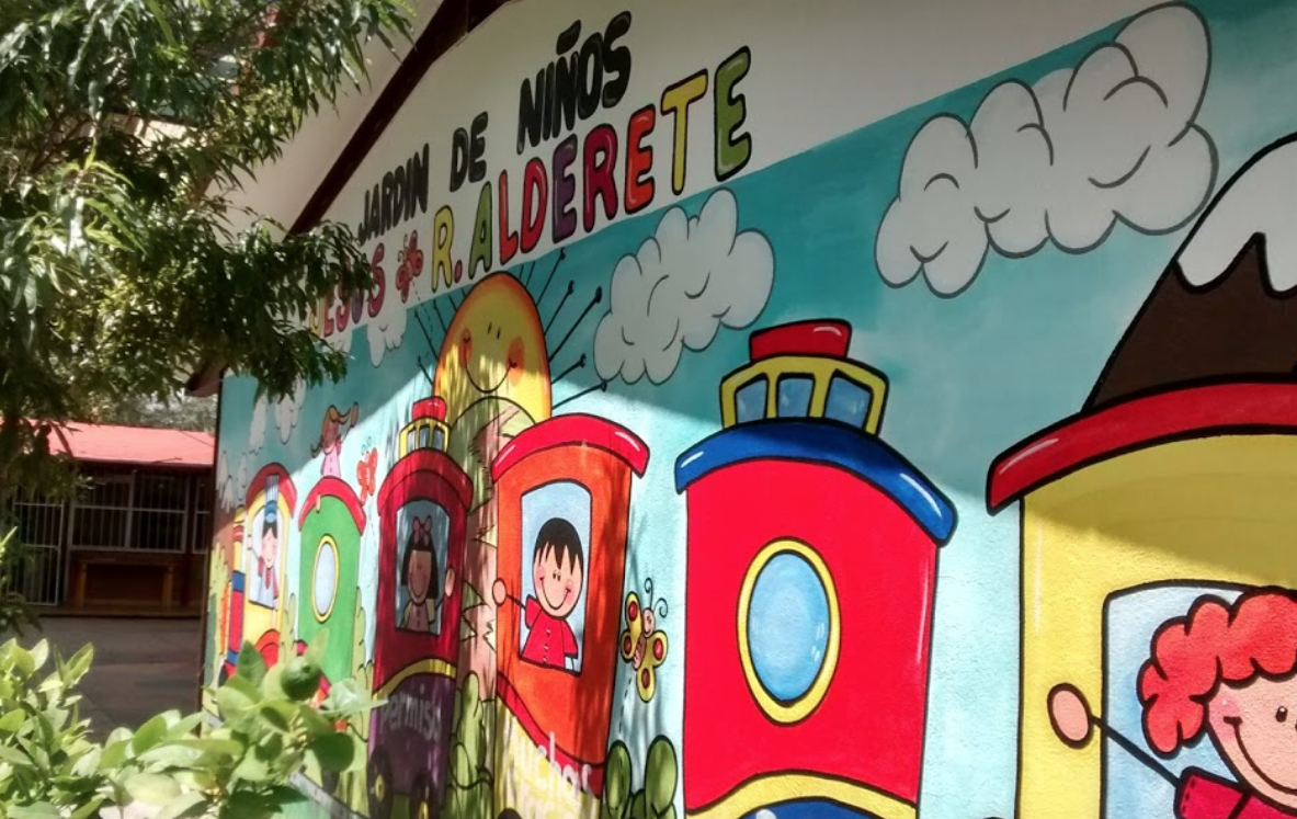  Ladrones roban escuela en Soledad; la policía ni sus luces