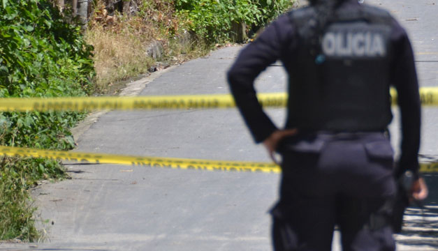  De las 53 muertes violentas de mujeres, sólo 28 se clasificaron como feminicidios: FGE