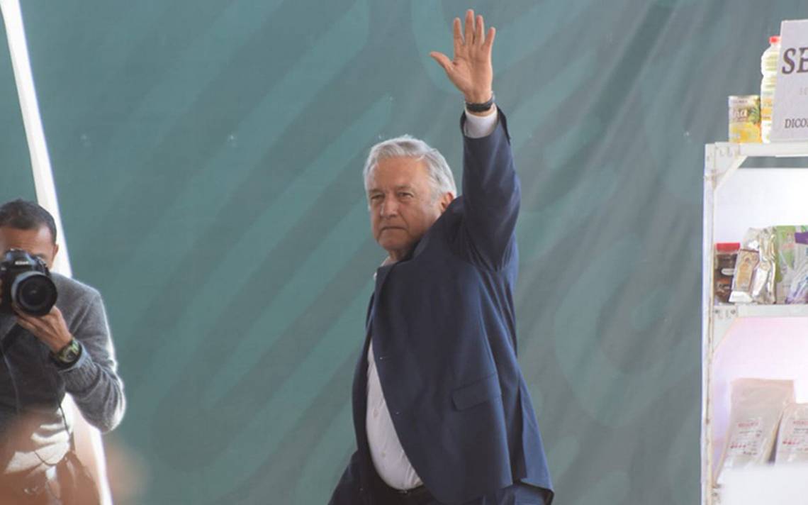  AMLO en la Unidad Deportiva Fernando Toranzo Fernández