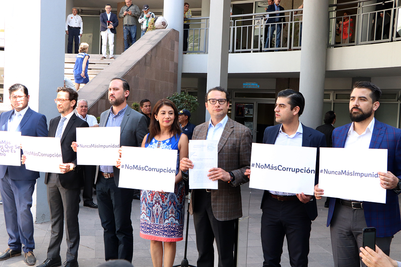  Cínica e incongruente presencia de Josefina Salazar en rueda de prensa sobre denuncia contra Gallardo Juárez: Ciudadanos Observando