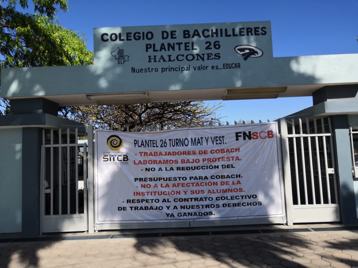  69 planteles del Colegio de Bachilleres en paro laboral por recorte federal