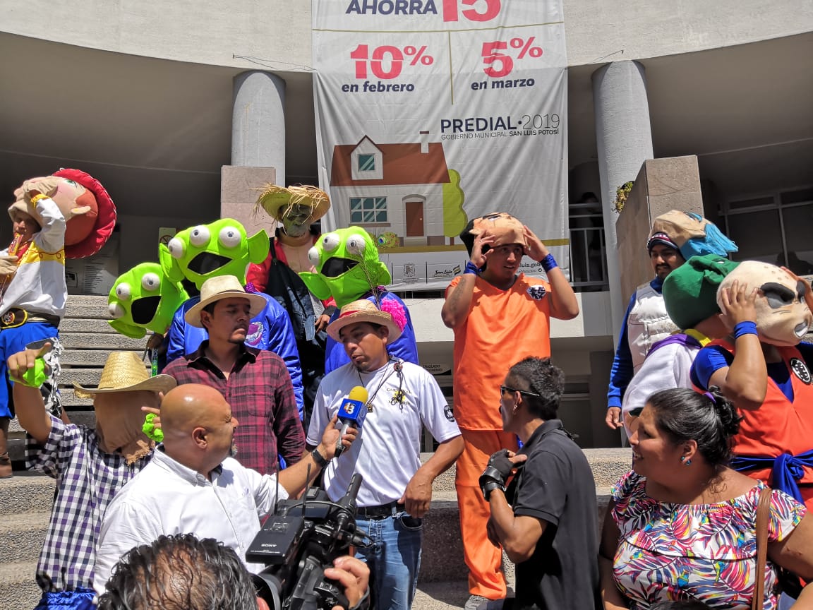 Habitantes de la General I. Martínez llevan carnaval a la UAM