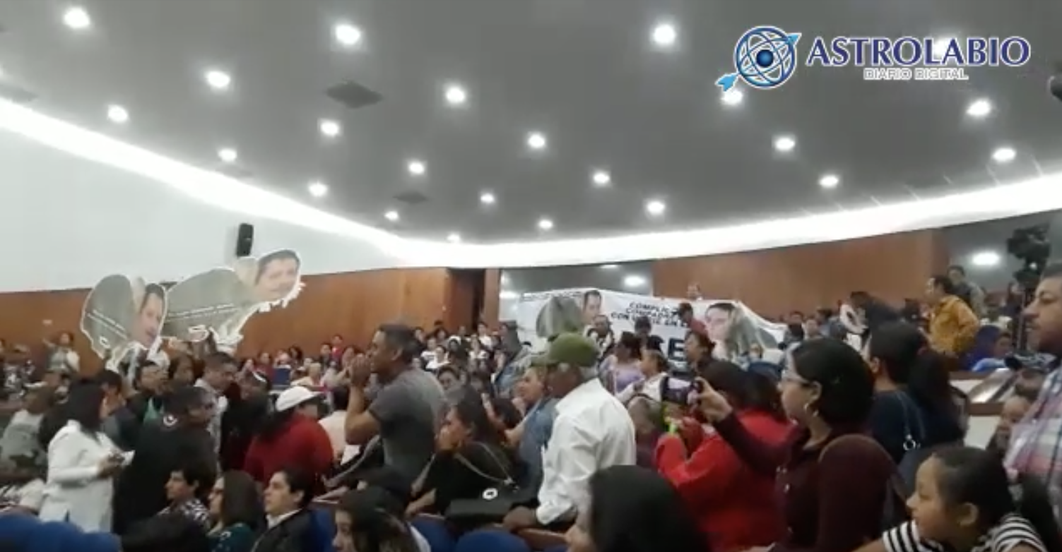  Gallardistas “revientan” sesión en el Congreso (Video)