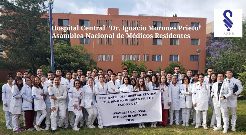  Médicos residentes del Hospital Central laboran bajo protesta