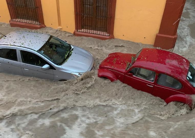  Tromba inunda Matehuala