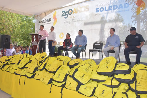  La ‘Gallardía’ alista entrega de mochilas con útiles escolares; ¿ahora serán verdes?