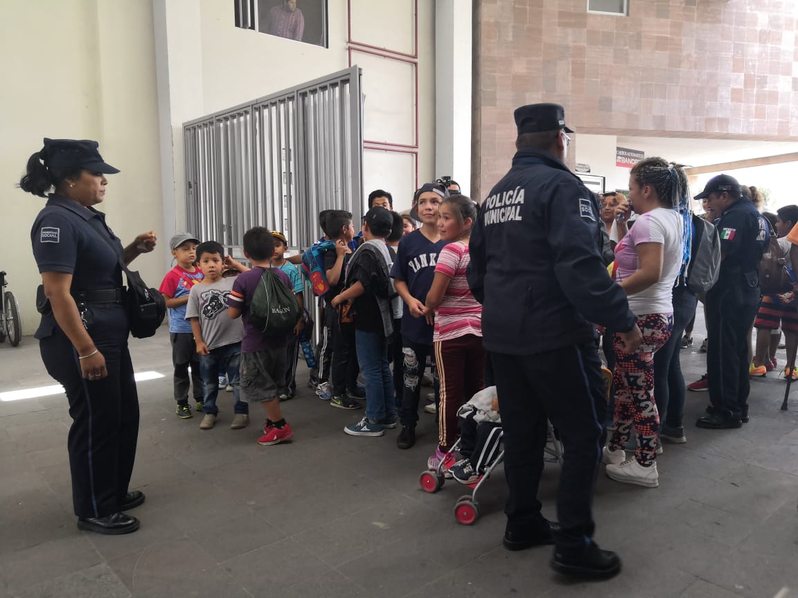  Niños exigen en la UAM apoyo para ‘camping’ Río Españita