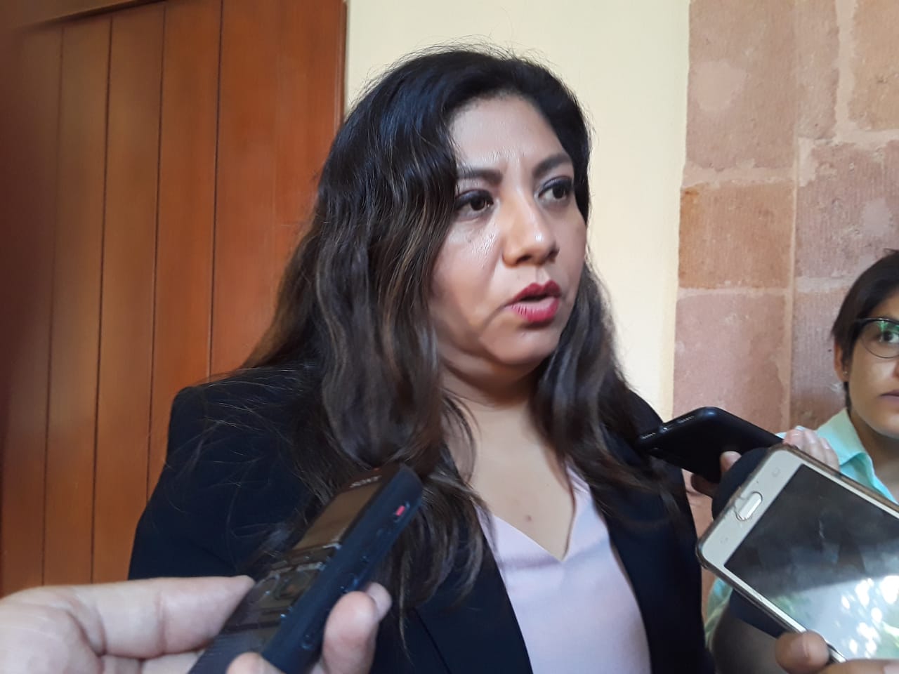  Jucopo sigue sin contratar personal para la UEC, critica Marite Hernández