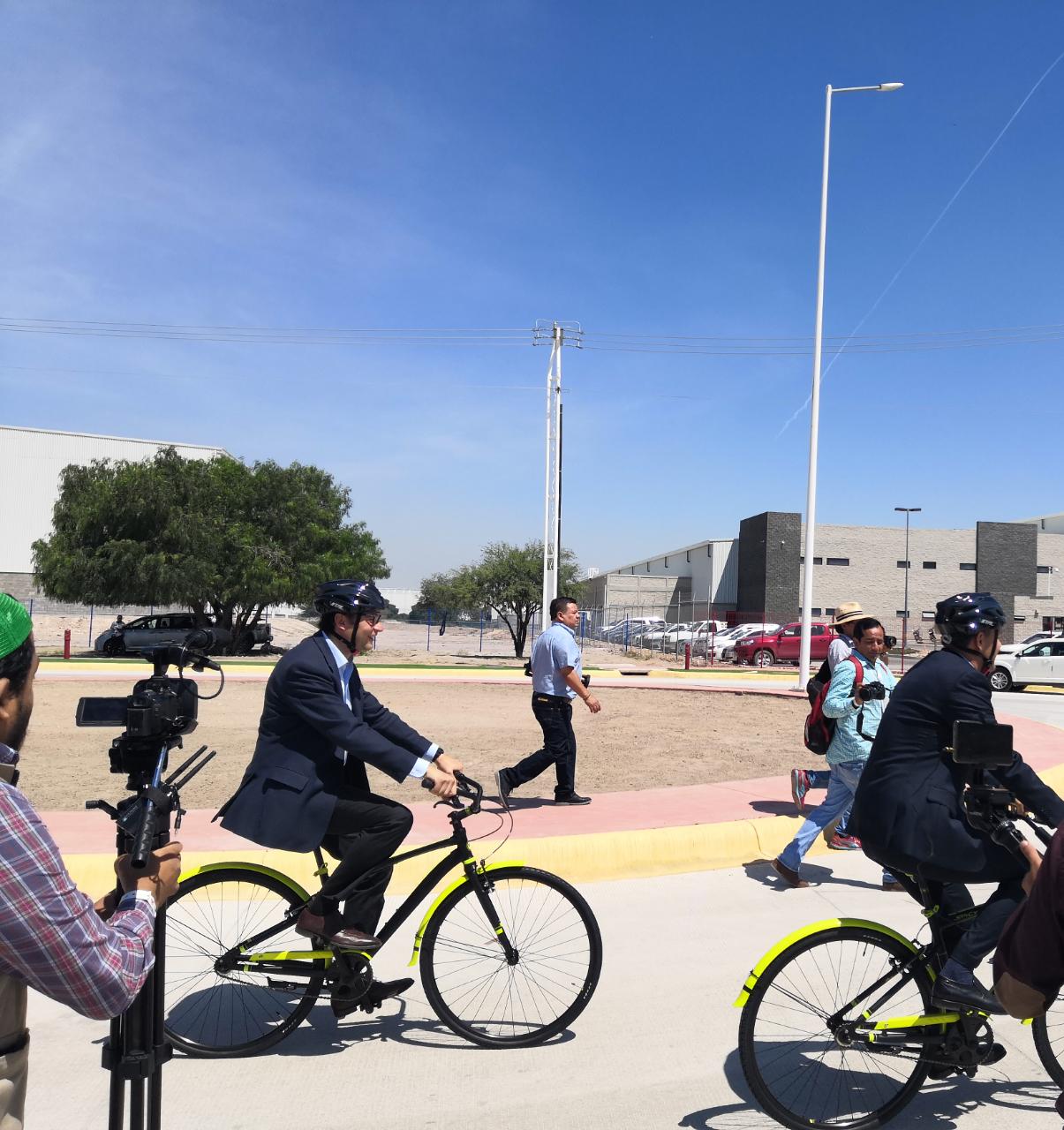  Ayuntamiento implementaría renta de bicicletas en la ciclovía de Himno Nacional