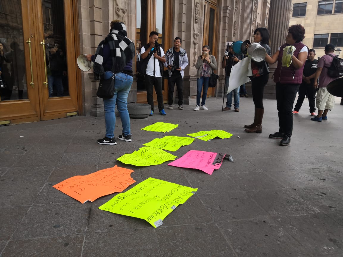  Manifestantes del Teatro de la Paz no eran ambulantes, afirma Sebastián Pérez