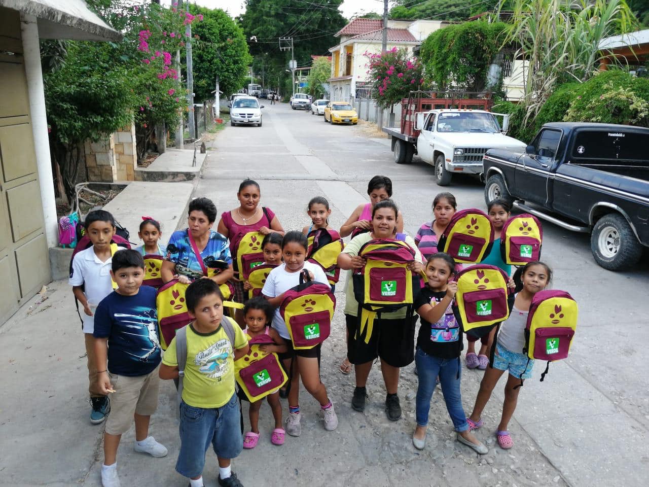  Soledad oculta lo gastado en paquetes escolares