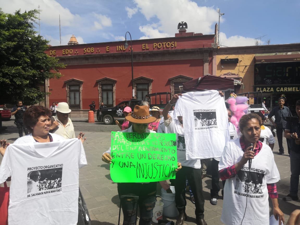  Presuntos inspectores de la UGCH impiden reinstalación de ambulantes en el Carmen