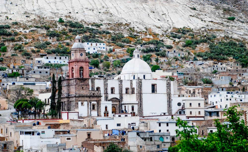  Sesión en Real de Catorce no es turismo legislativo, afirma Juárez Córdova