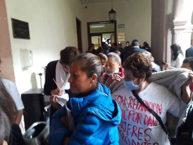  Ambulantes desalojadas y Teresa Carrizales exigen posicionamiento del Imes