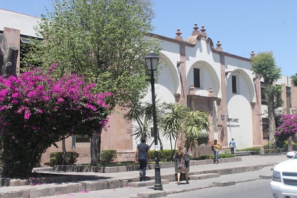  Congreso reanudó labores con 25 por ciento de su personal