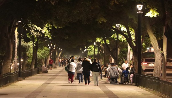  Luminarias de Calzada de Guadalupe costaron al Ayuntamiento 850 mil pesos