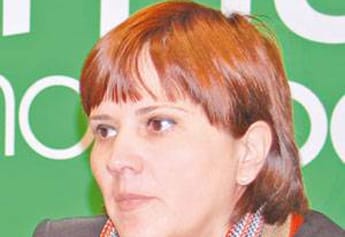  Remueven a Claudia Hinojosa del Rafael Nieto