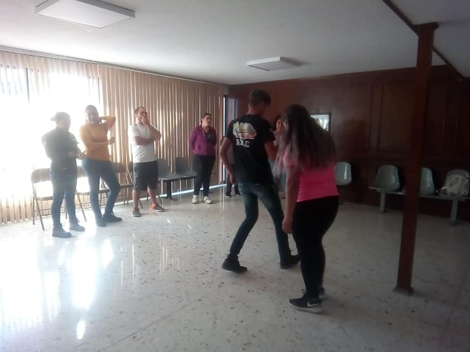  Morena inició en SLP clases de cumbia gratis