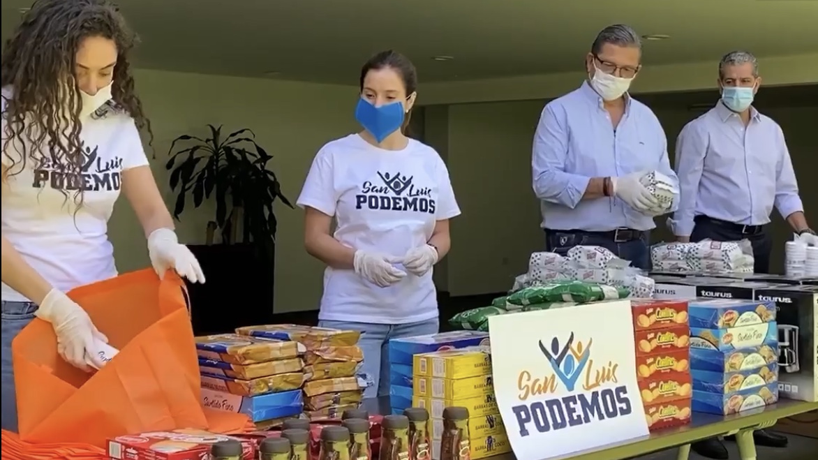  Octavio Pedroza irradia bondad y lleva café y galletitas a personal de hospitales que combaten el coronavirus