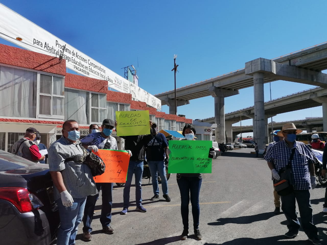  Se manifiestan “por la dignidad de los policías”