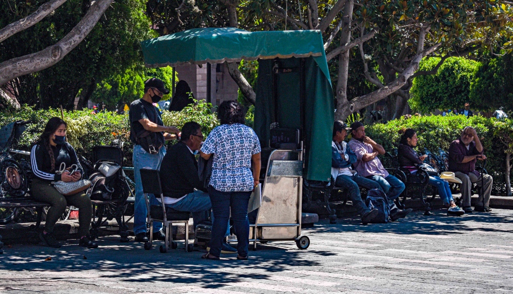  Crisis económica ha afectado tanto a comercios esenciales como no esenciales