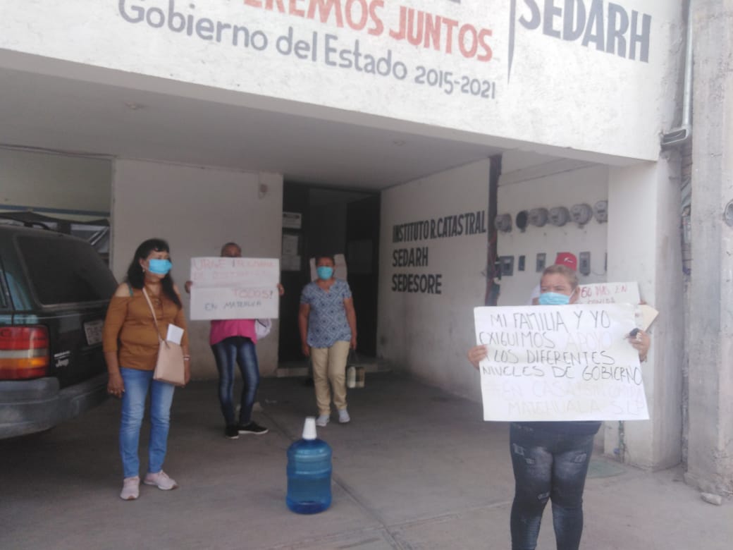  Se manifiestan en Matehuala por falta de apoyos ante la contingencia