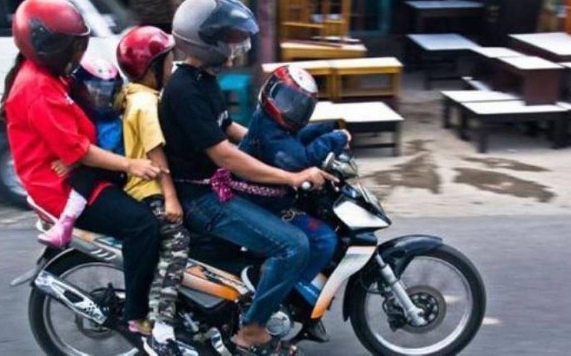  Prohibirán transportar a menores de seis años en motocicletas