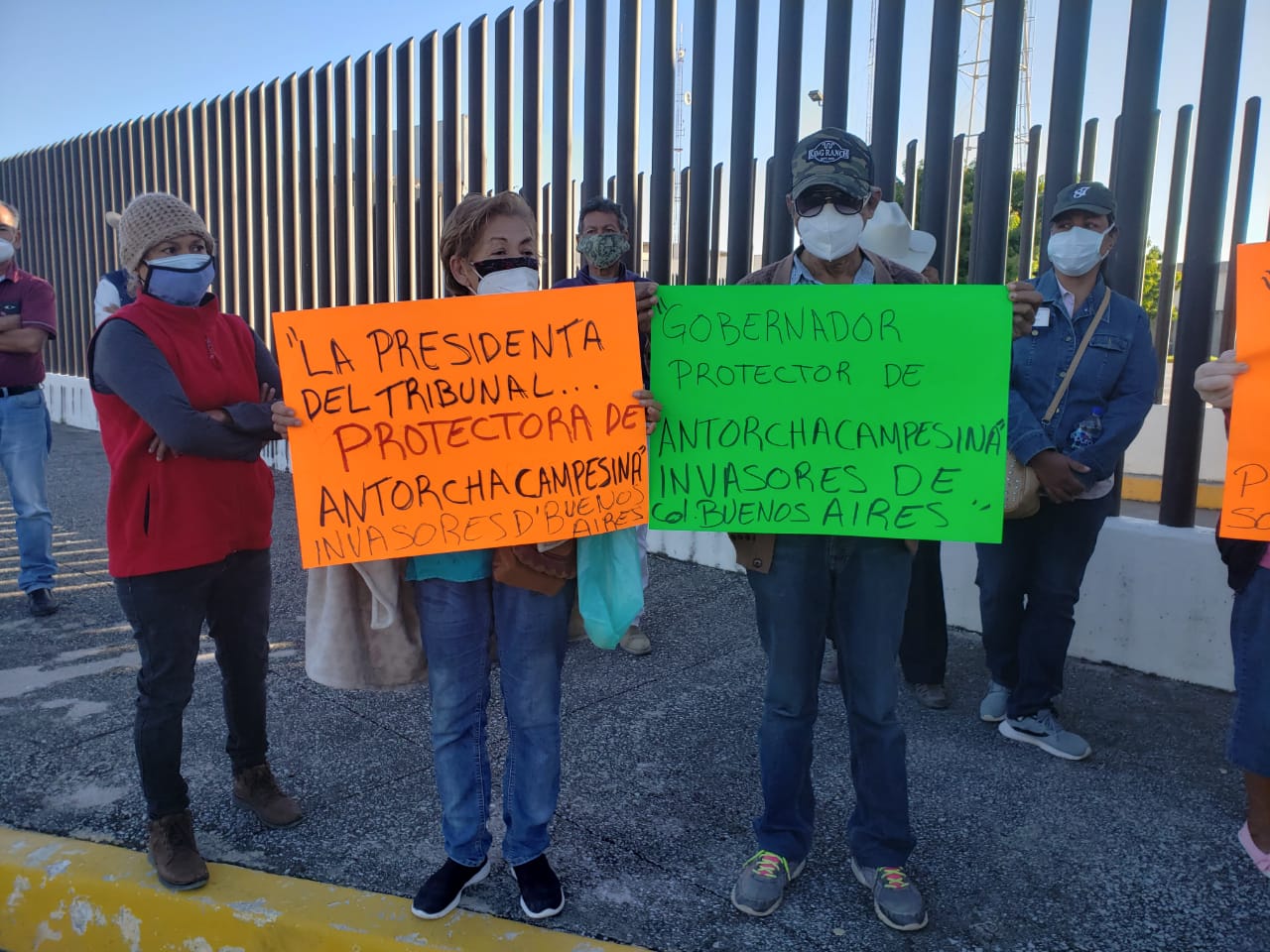  En la Huasteca, manifestaciones contra el Poder Judicial; Almazán Cué y García López, los señalados