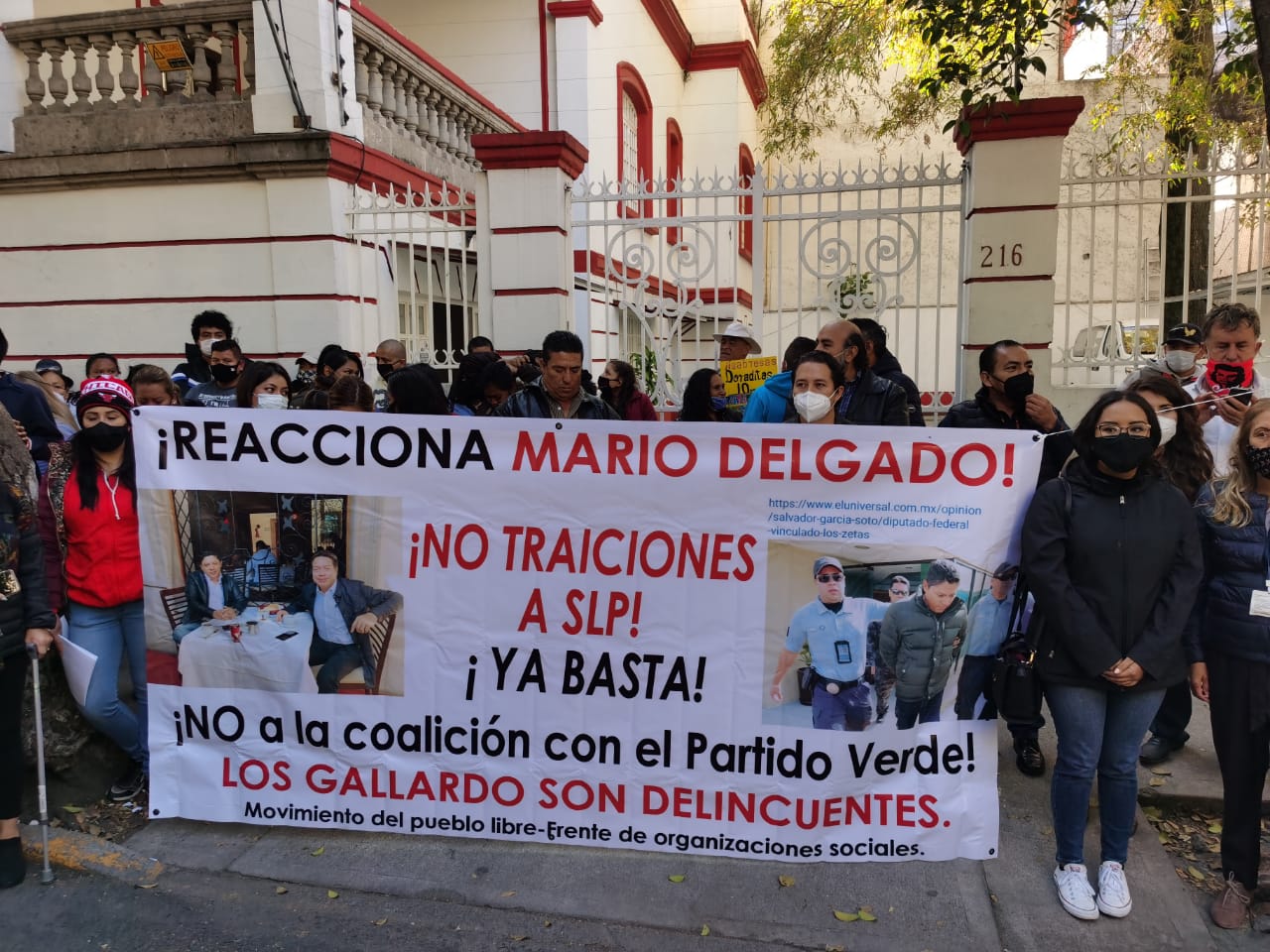  SITTGE y MPL se manifiestan en CDMX contra coalición Morena-PVEM; dirigencia estatal de Morena se deslinda