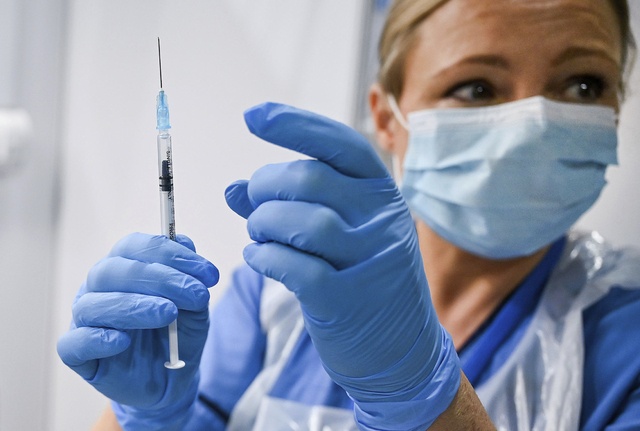  Aún no hay fecha para iniciar vacunación anti COVID en la capital del estado