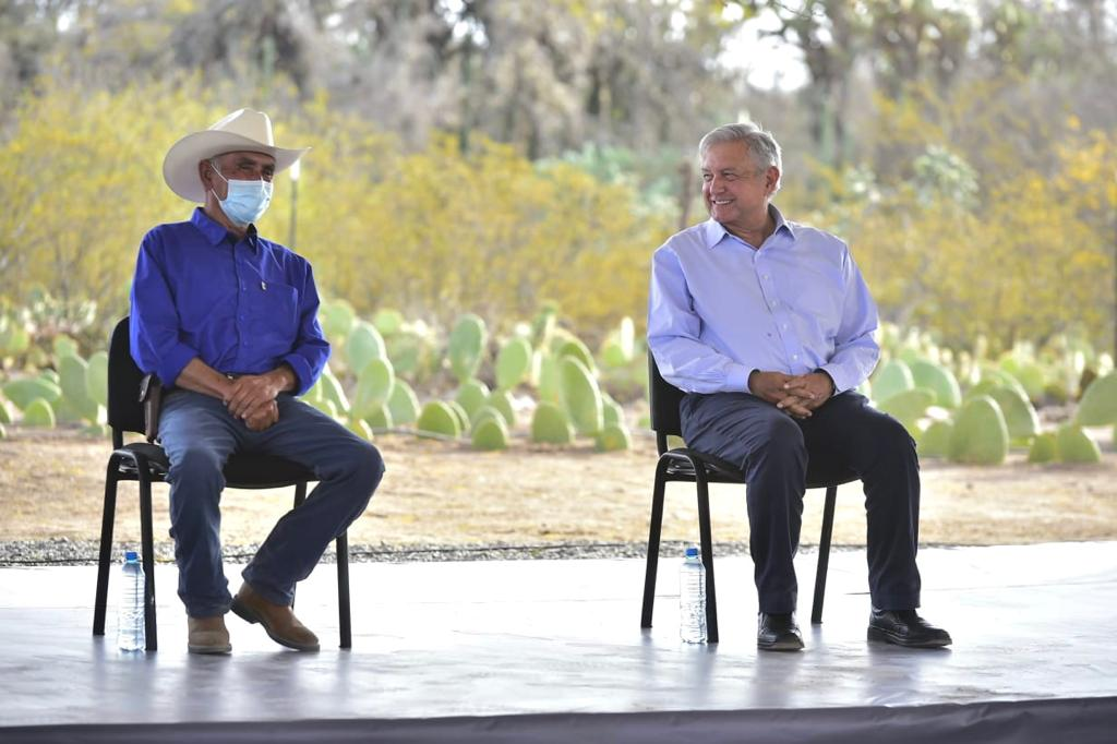  Centinela: AMLO vino e hizo política a su estilo