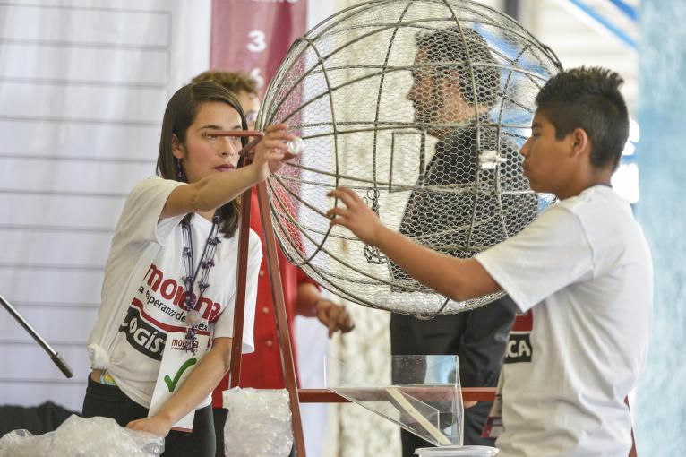  Por sorteo y encuestas Morena elegirá candidatos a diputados locales y ayuntamientos