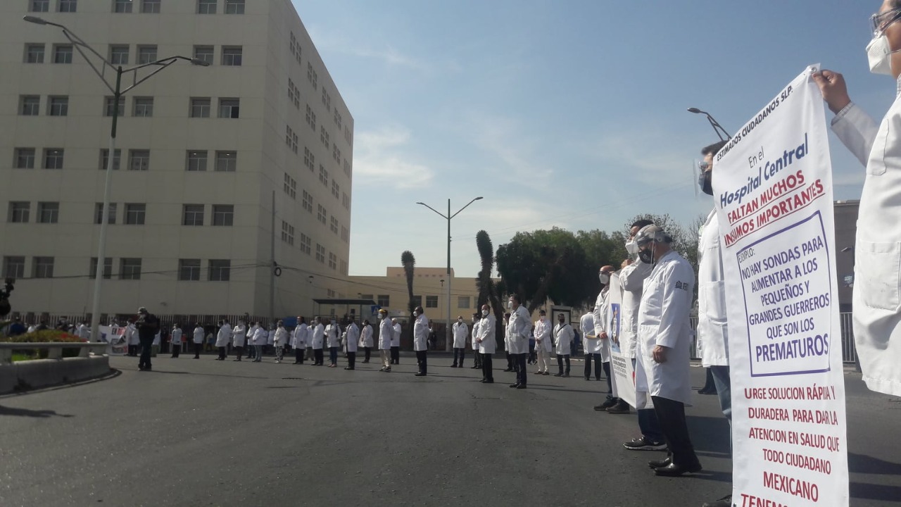  Justifica Carreras falta de insumos en el Hospital Central