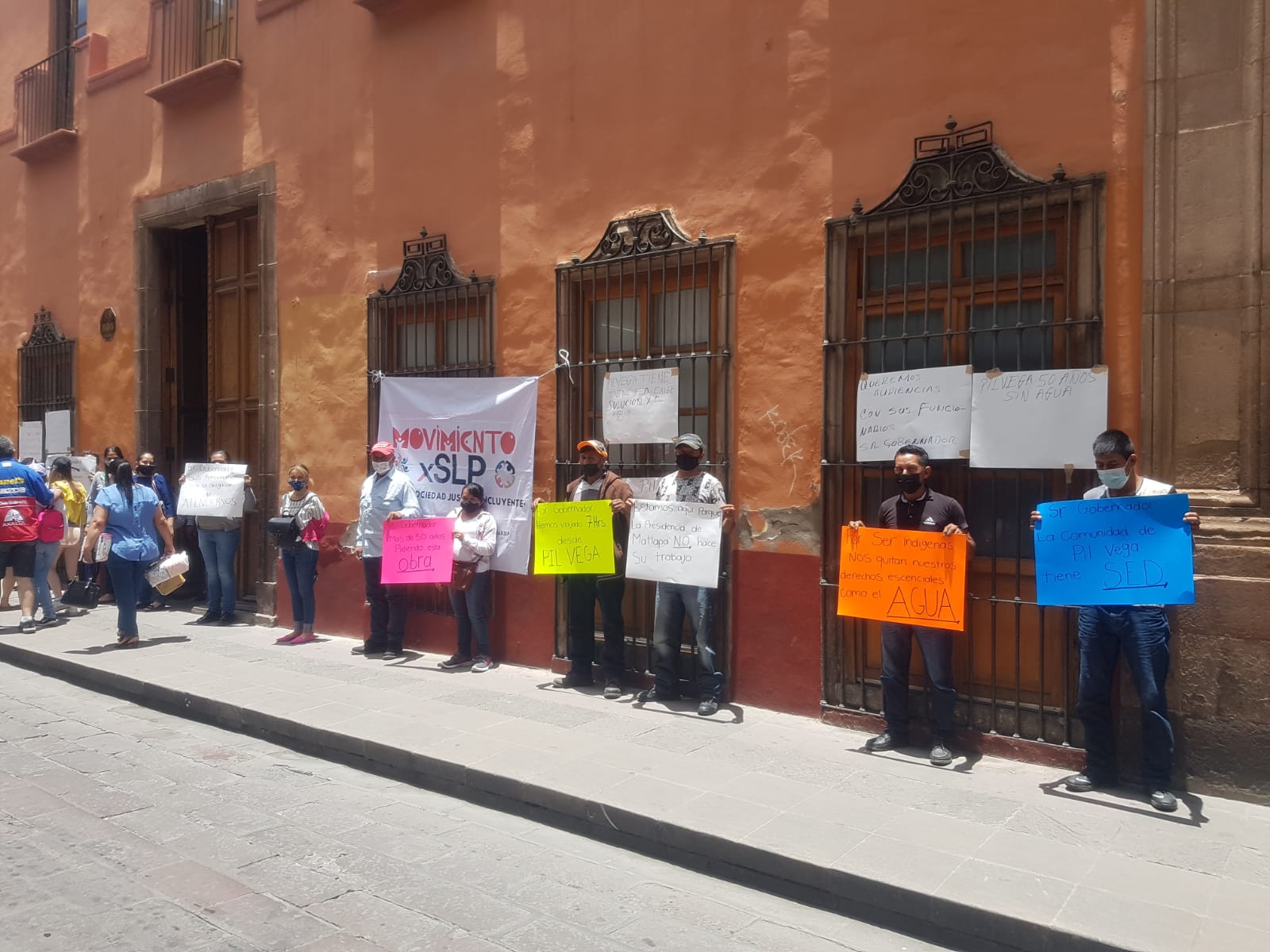  Por revancha política alcaldesa de Matlapa deja sin agua a una comunidad