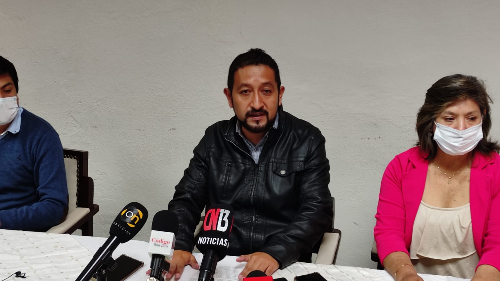  Maestros antorchistas volverán a las aulas bajo protesta