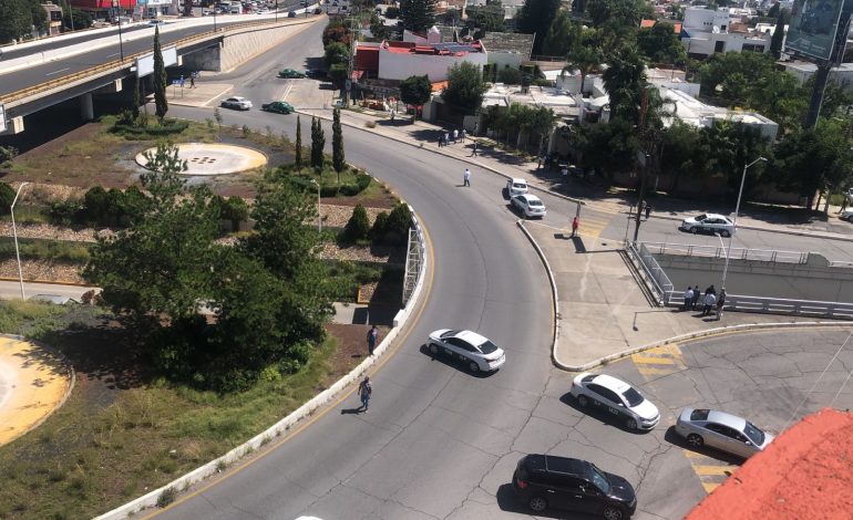  Taxistas bloquean Sierra Leona con manifestación