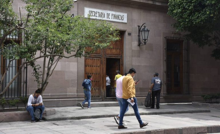  Falta de planeación de entrega de licencias gratuitas afecta a ciudadanía y trabajadores: Lara Argüelles