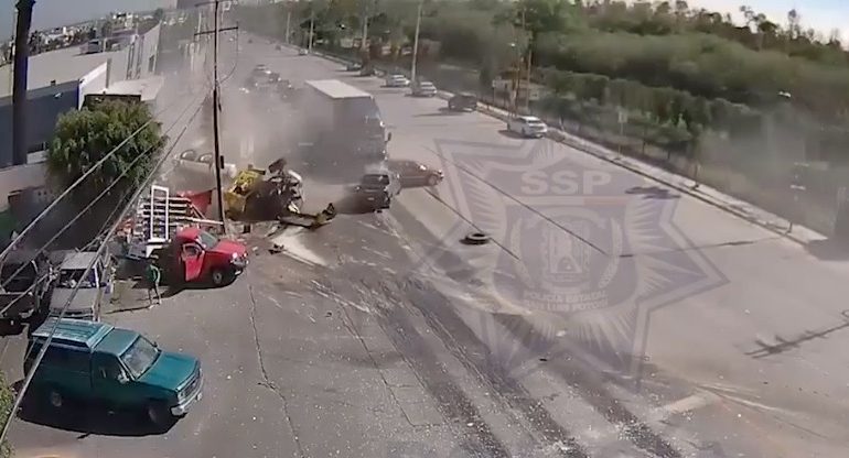  Una persona muerta y ocho heridos, el saldo del accidente en Chapultepec (VIDEO)