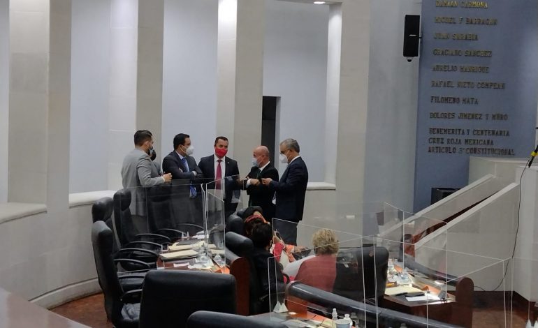  Diputados sólo se reducirán el 10 por ciento de su sueldo